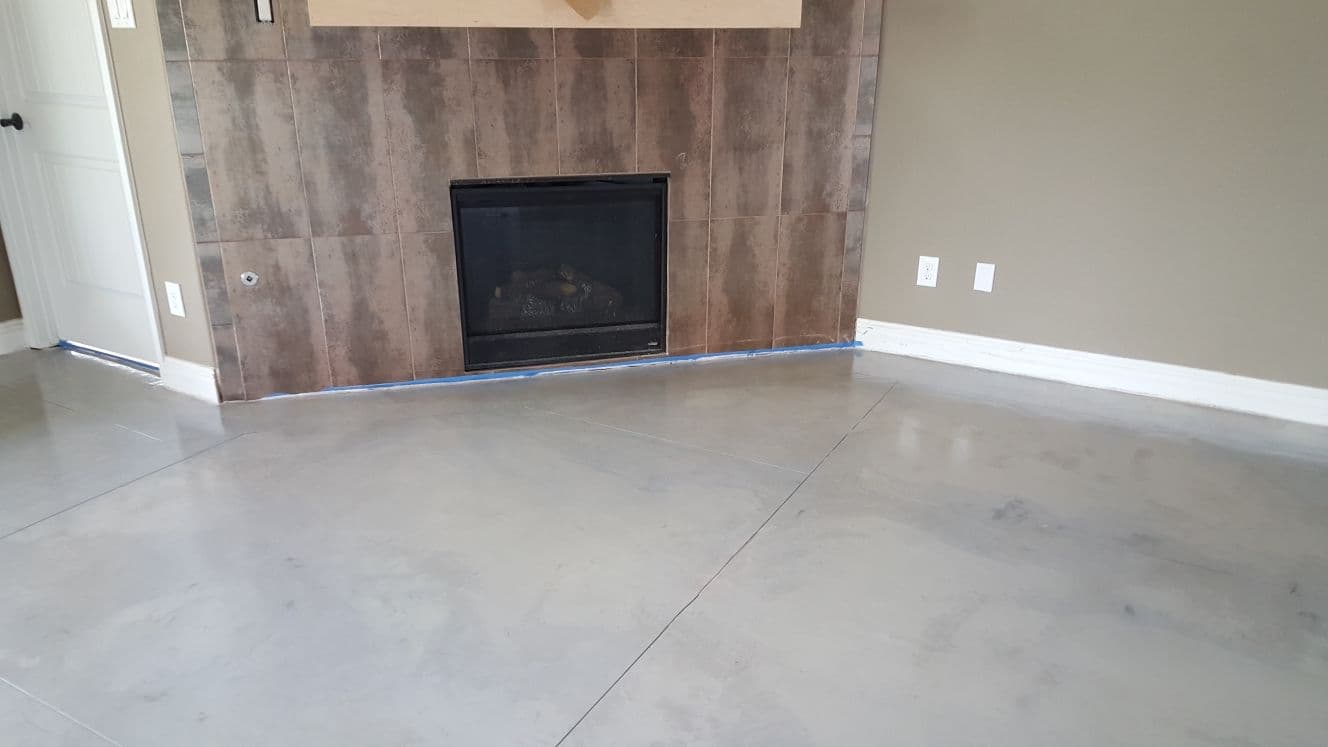 Sleek Light Gray Concrete Transformation in Cypress image