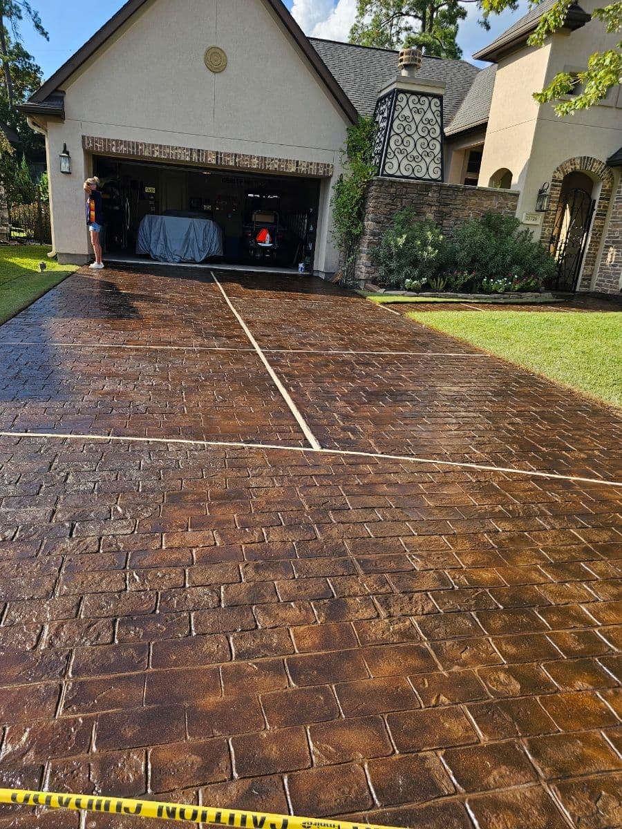 Gallery photos for Stunning Driveway Transformation in The Woodlands: Image #1