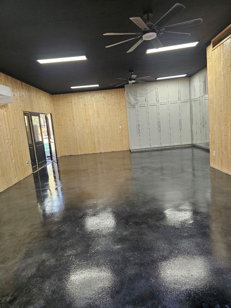 Gallery photos for Garage Floor Transformed into Modern Bedroom in Conroe TX: Image #1