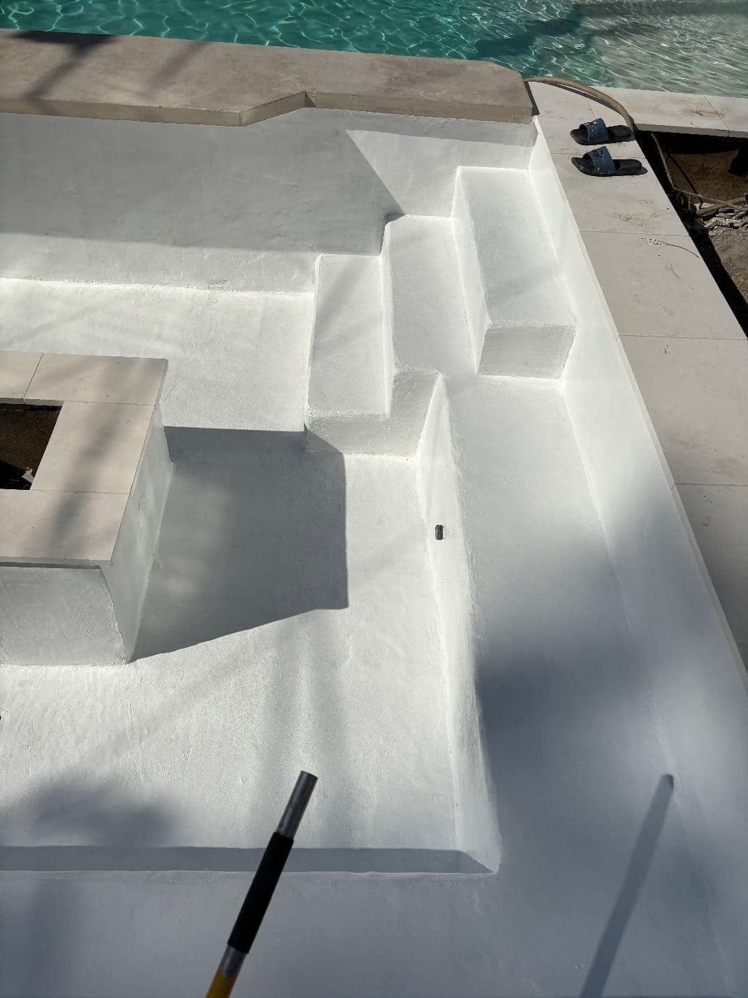 Gallery photos for Modern Poolside Makeover with Cozy Fire Pit: Image #1